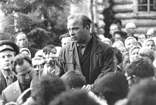 Жизнь и творчество вологодского поэта Александра Романова обсудят в эфире проекта «Классно о классном»