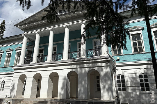 Экскурсия, спектакль-исповедь от Всеволода Чубенко и Василия Лимонова и мастер-класс от правнучки дворянского рода: усадьба Спасское-Куркино ждет 7 июня на программу выходного дня