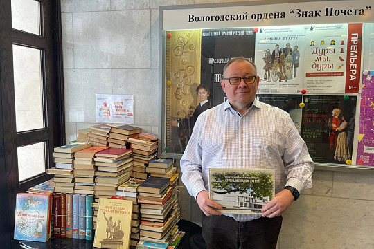 Более 3 тысяч книг собрали жители области для библиотек подшефного Алчевска