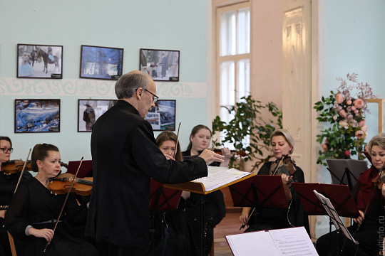 Посмотреть трансляцию концерта Камерного оркестра Вологодской филармонии можно в областной библиотеке