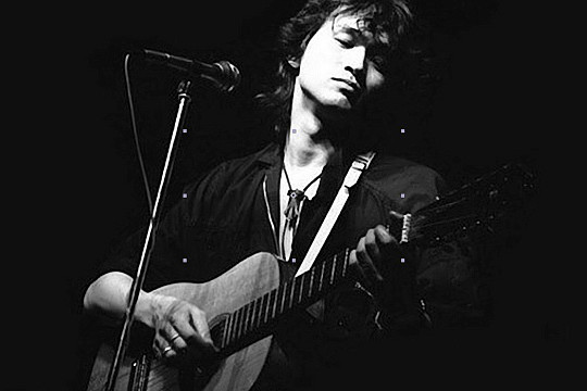 Выставкой и рок-концертом отметят 60-летие Виктора Цоя в доме дяди Гиляя