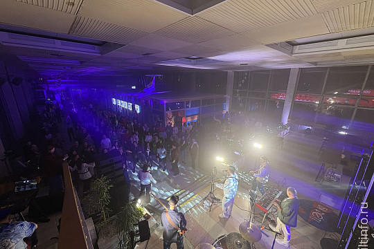 Вологодский аэропорт приглашает на новогоднюю аэродискотеку