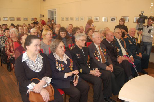 Выставка к 95-летию ВЛКСМ в Вологодской областной библиотеке