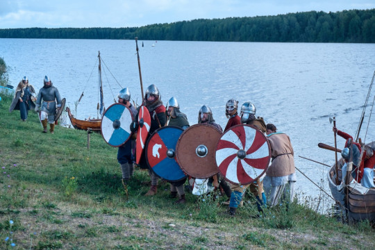 Идеи на выходные: «Небо славян», Фестиваль православной кухни, ярмарки в Тотьме и Чагоде, «Железное поле», «Батранский лен» и рок в Вологде