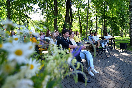 Главный книжный пикник августа: в Вологде соберутся авторы, издатели и все любители чтения. Смотрите программу
