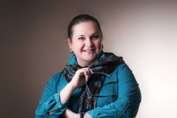 Елена Бухарина