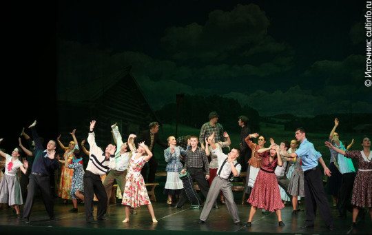 Ансамбль «Русский Север» показывает на cultinfo балет «Дом у дороги» 