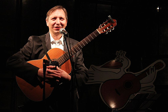 Вологодская филармония приглашает на концерт «рыцаря романса» Алексея Худякова