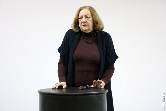 О «самом интересном в истории живописи» рассказала будущим дизайнерам художник Ираида Копьева