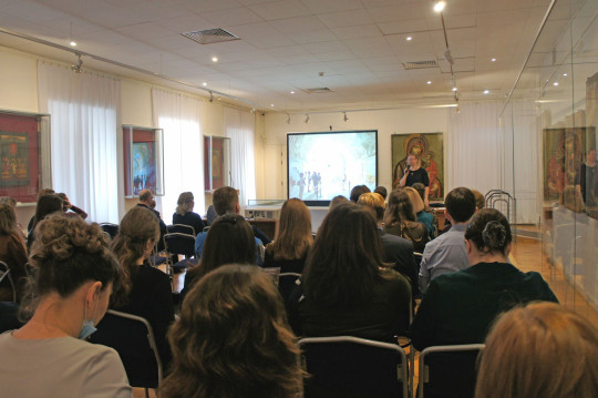 Проект «Прошлое и настоящее», посвященный городским зданиям, представили на научной конференции в Кириллове