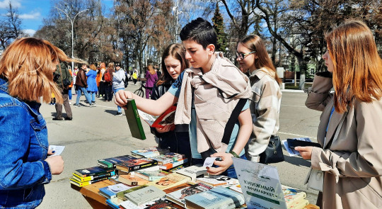 Семь книжных фримаркетов и бесплатные показы документальных фильмов пройдут в Вологде 