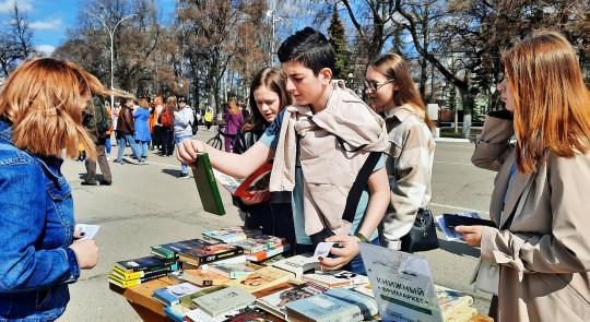 Семь книжных фримаркетов и бесплатные показы документальных фильмов пройдут в Вологде 