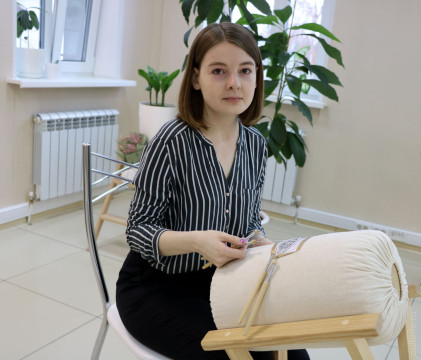 Вологодская кружевница Марина Колосова завоевала Гран-при в заочном этапе конкурса «Киришский сувенир»