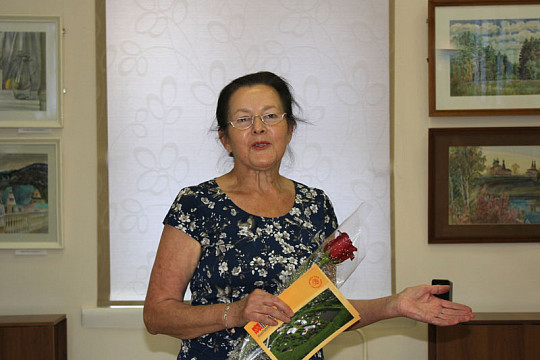 Выставка череповецкой художницы Галины Шагиновой работает в Белозерском областном краеведческом музее