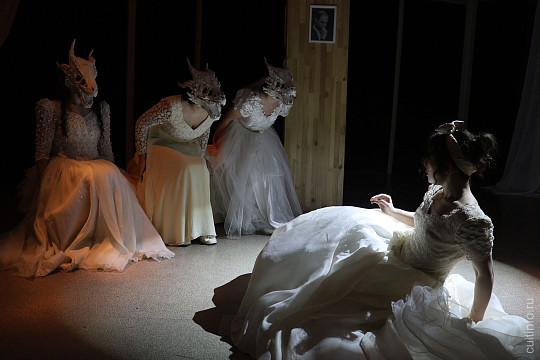 Куда пропал прекрасный принц: победить внутренних драконов вместе со сказочными принцессами предлагает ОккервильТеатр на своем новом спектакле