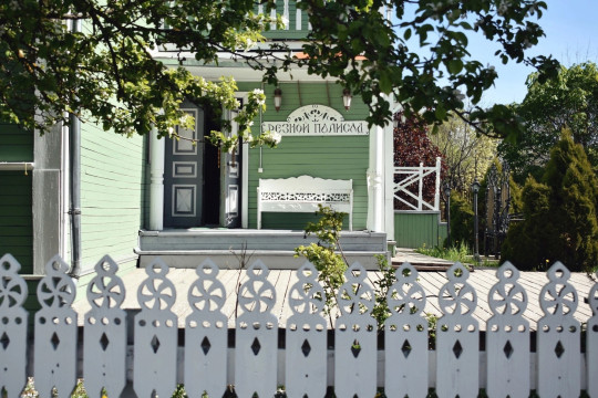 Вологжан приглашают на осеннюю встречу с мастерами в центре «Резной палисад»