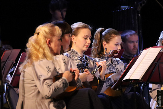 Джазовые и эстрадные хиты исполнит липецкая певица Маргарита Петрухина в сопровождении Губернаторского оркестра в Вологде и Череповце 