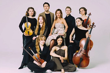 Перформанс «Поэтика счастливой жизни» представит в Вологде и Череповце поэт и драматург, автор мюзиклов и ледовых шоу Татьяны Навки и Алины Загитовой Ника Симонова 