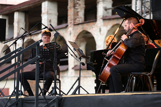 Произведения Баха прозвучат под кирилловским небом