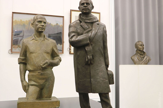 Медали, скульптуры, живописные произведения Александра Шебунина показаны в областной картинной галерее