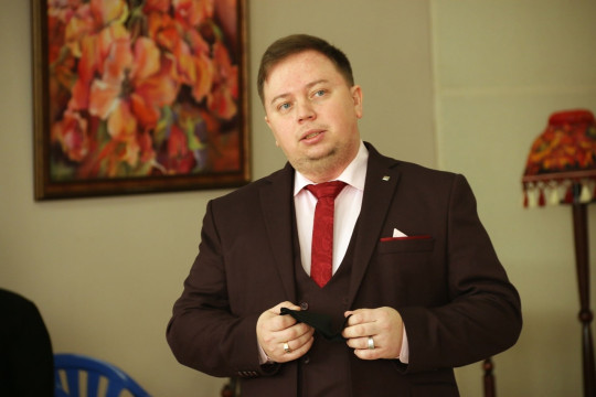 Украшения со смыслом и «Шелковую симфонию» увидят вологжане в Центре ремесел