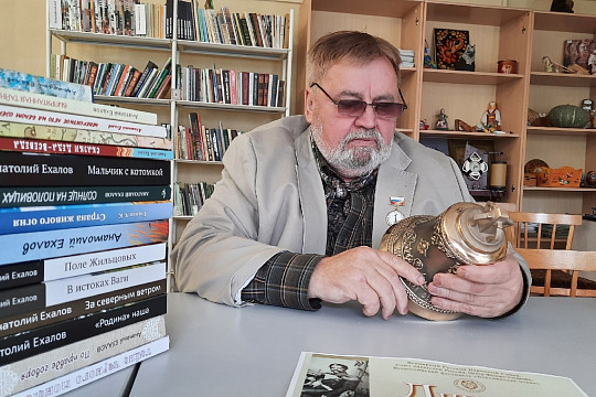 Анатолий Ехалов получил высшую награду фестиваля документального кино «Небесный град и земное Отечество»