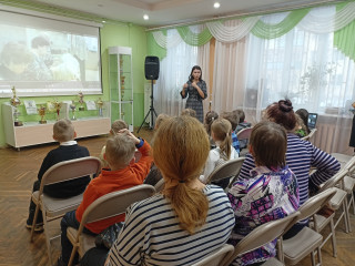 Директор библиотеки Августа Сафронова. Фото: vk.com/vosbibl