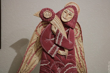 Последнюю неделю в Вологде работает уютная выставка череповчанки Елены Ивановой «Родом из детства»