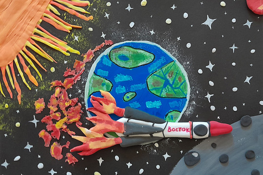 Выставка детских работ ко Дню авиации и космонавтики открылась в Великом Устюге