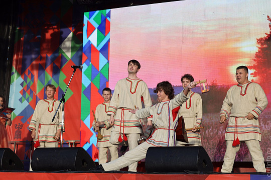 Сорокалетие в музыке: легендарный вологодский ансамбль «Русский сувенир» празднует юбилей