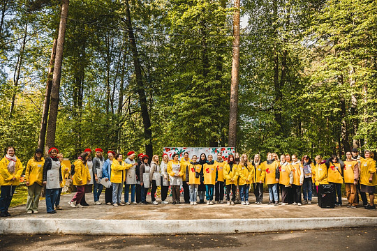 Более 300 участников собрал открытый городской пленэр «Брусника – рисуем все, от мала до велика» в Бабаево