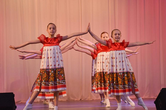 Коллективы и отдельные исполнители могут принять участие в городском конкурсе народного творчества «Вологодский журавель»