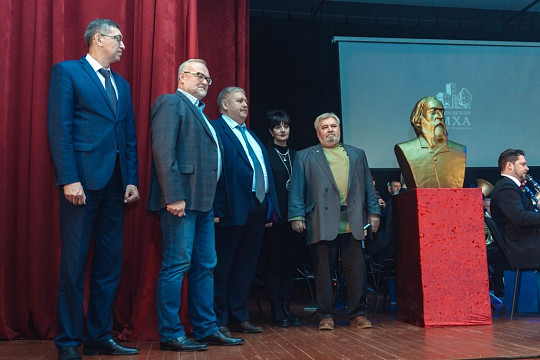 Бюст Николая Верещагина представили в Вологодской молочно-хозяйственной академии 
