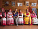 Народная артистка России, исполнительница русских народных песен Наталья Баннова с участницами народного фольклорно-этнографического коллектива «Уфтюжаночка». Фото vk.com/id10667975