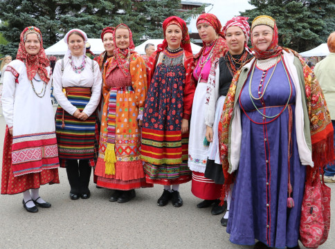 От народных песен до фольклорного театра: на Вологодчине открылся VI Межрегиональный фестиваль «Деревня – душа России»