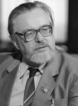 «Без малого 40 лет нас связывали дружба и единомыслие». Новый материал «Беловского круга» посвящен Феликсу Кузнецову
