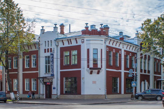 «Красный угол»