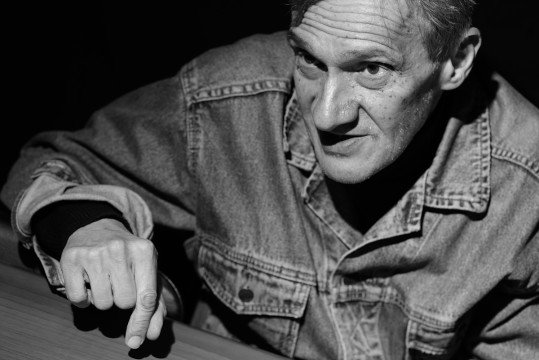 Философский рассказ Юрия Арабова «За петуха» обсудит Общество борьбы со скукой