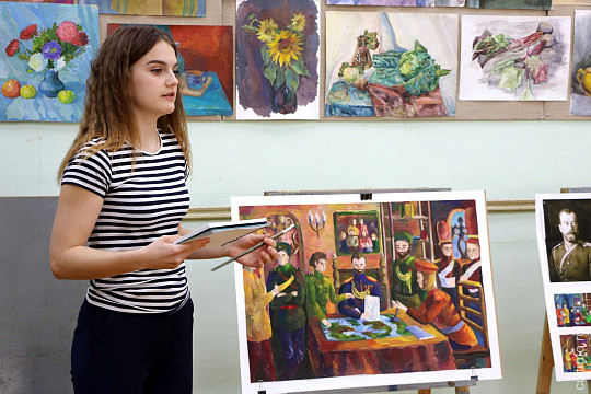 Выпускники художественной школы им. Корбакова впервые защищают экзаменационные проекты