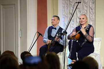 Романсы и оперные арии прозвучат в новом спектакле-концерте о скоморохах на сцене филармонии