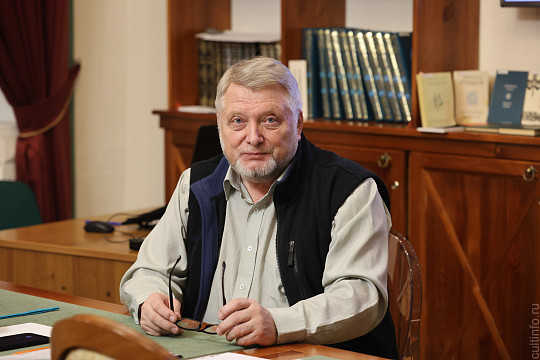 Более 300 книг о поэте Николае Рубцове передал в фонды Вологодской областной библиотеки череповецкий исследователь жизни и творчества поэта Леонид Вересов 