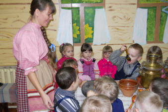 музейый урок «Дом на Руси - начало семьи»