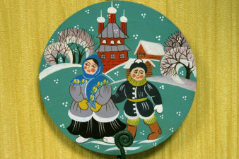 Работы мастера Веры Добрынинской на выставке в «Резном палисаде»