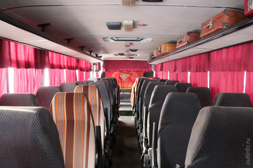 Жизнь – сложная штука. Автобус все равно сдали бы на металлолом. Но благодаря людям он теперь в надежных руках. 