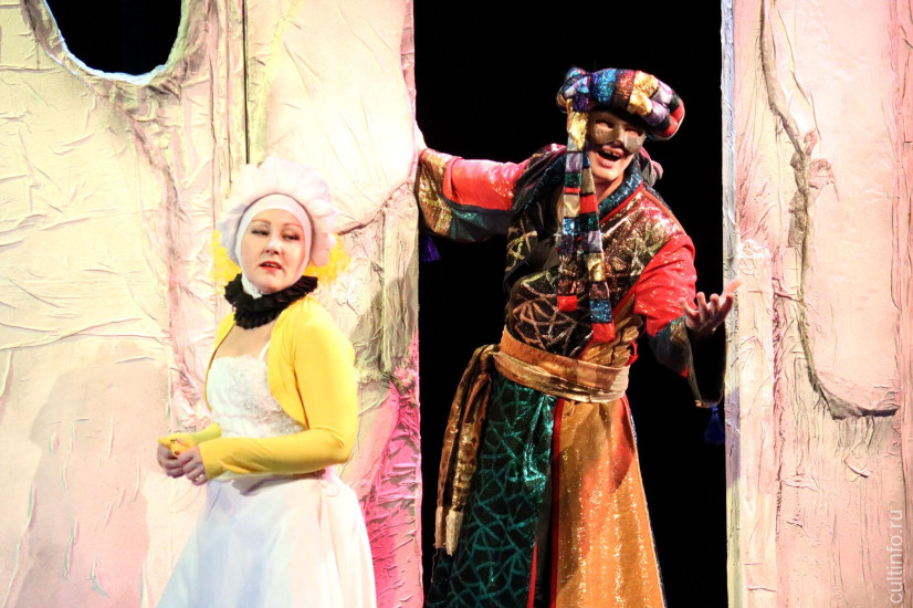 В роли донны Соль в спектакле «Каменный властелин». 2019