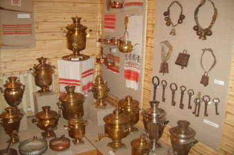 Фрагмент экспозиции «Промыслы и ремесла Вожегодского края»