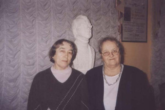 Элла Кириллова в школе им. В.А. Гаврилина в Санкт-Петербурге (2007) Элла Кириллова в школе им. В.А. Гаврилина в Санкт-Петербурге (2007)