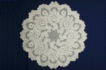 Работа Веселовой Н. В. Фото предоставлено Музеем кружева