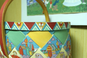 Работы мастера Веры Добрынинской на выставке в «Резном палисаде»