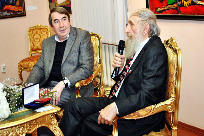 С художником Владимиром Корбаковым